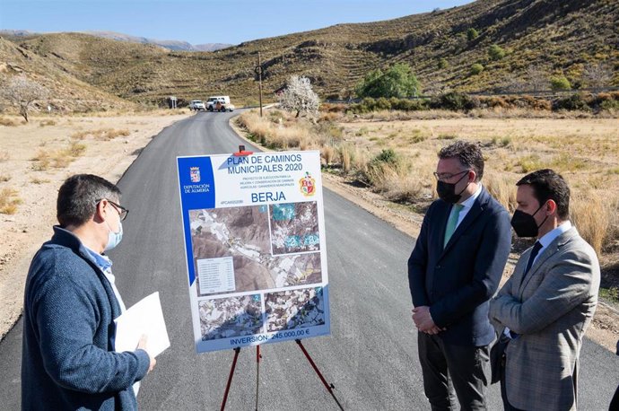 Archivo - Visita al municipio de Berja (Almería)
