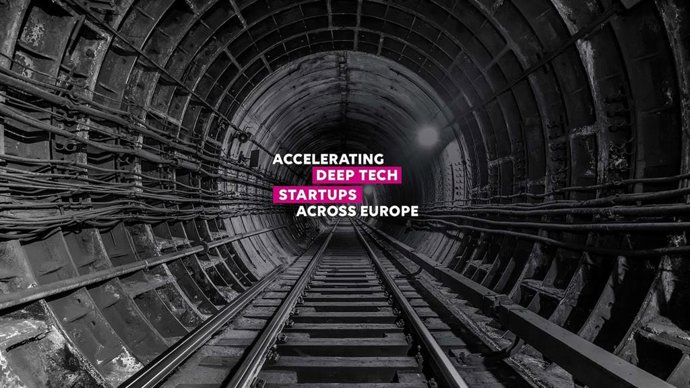 Póster de red de incubadoras Deep Tech Alliance, donde participará el Mobile World Capital Barcelona