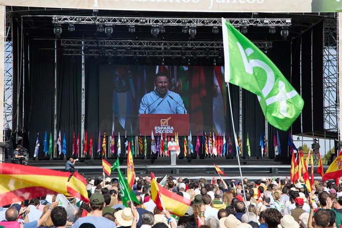 El líder nacional de Vox, Santiago Abascal, interviene durante el evento organizado por VOX, 'Viva 22'