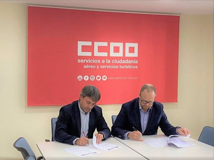 Ryanair y CCOO firman un nuevo acuerdo para mejorar las condiciones salariales los TCPs