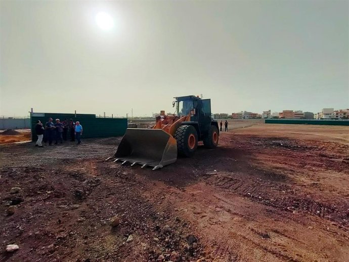 La ACPMN precinta una parcelación ilegal de más de 150.000 metros cuadrados en Arona