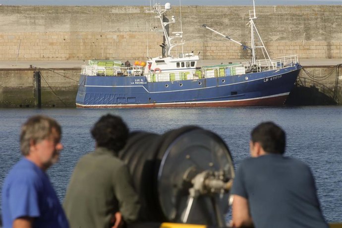 Un barco en el Puerto de Viveiro.