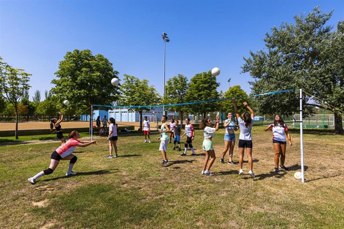 Archivo - Taller deportivo en Huesca.