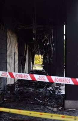 Zona quemada en un local comercial de Alcorcón tras una explosión