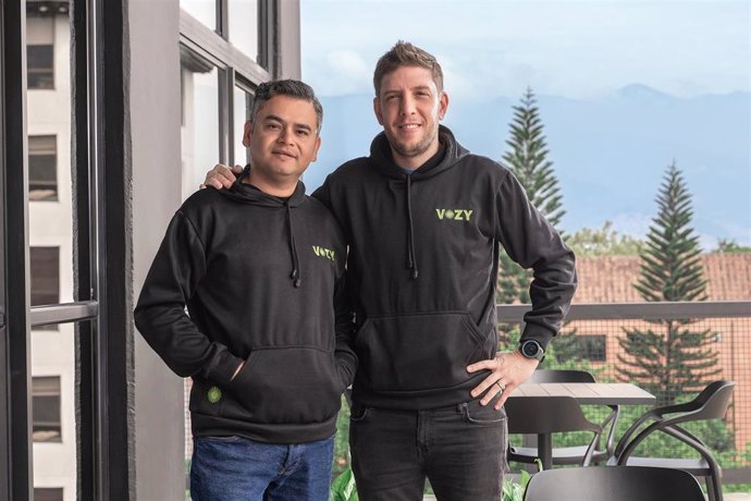 GoHub Ventures lidera la ronda de 5 millones de Vozy, la solución de IA conversacional líder en Latinoamérica