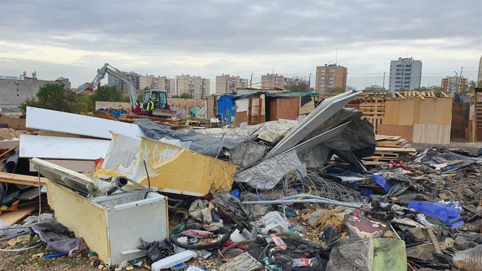 Archivo - Desmantelado en Villaverde un asentamiento ilegal de 17 chabolas.