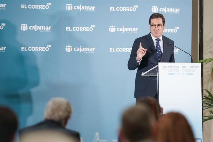 Garamendi, en un foro económico organizado por 'El Correo' y celebrado en Vitoria-Gasteiz