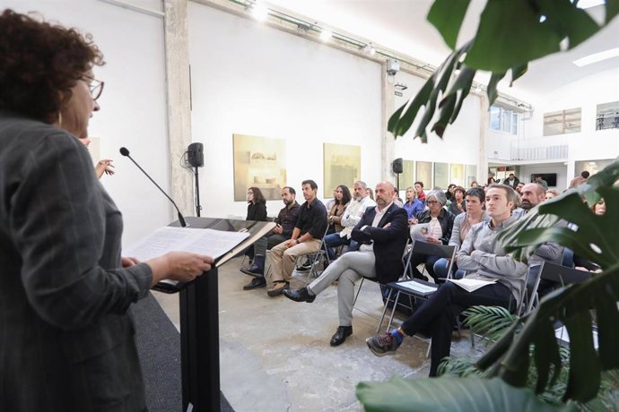 La consejera Maeztu, durante la presentación de la guía