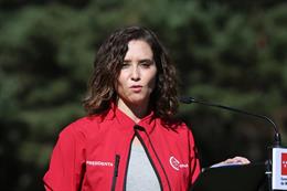La presidenta de la Comunidad de Madrid, Isabel Díaz Ayuso, presenta el balance de la campaña de este año del Plan de Protección Civil Contra Incendios Forestales de la región, a 11 de octubre de 2022, en Valdemorillo, Madrid (España).
