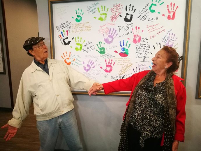 Málaga acompaña a La Cañeta en su adiós a los escenarios