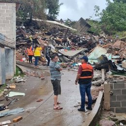 Los servicios de emergencia hondureños examinan la situación en Tegucigalpa por el temporal