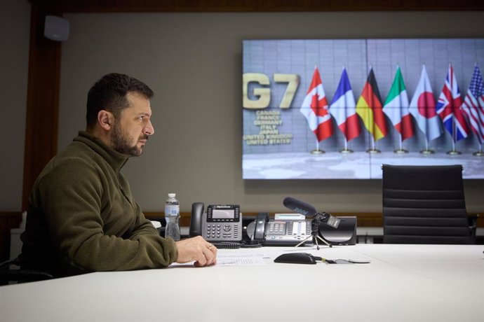 Volodimir Zelenski, presidente de Ucrania, habla en la reunión del G7