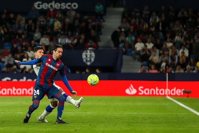 Archivo - Imagen de archivo de un partido del Levante 