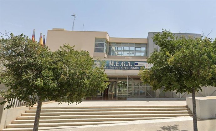 Archivo - Denuncian una agresión xenófoba a un menor de 12 años de origen Chino en un instituto de Alicante