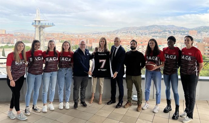 Renovación del convenio de patrocinio de Caja Rural con el RACA