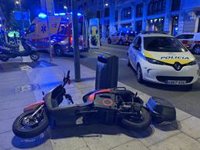Heridos un motorista y su acompañante en un accidente en Gran Vía (Madrid)