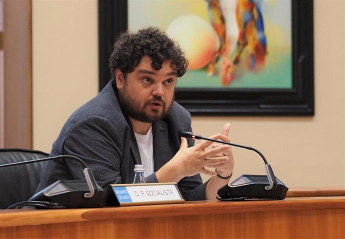 El portavoz de Sanidad del Grupo Socialista, Julio Torrado.