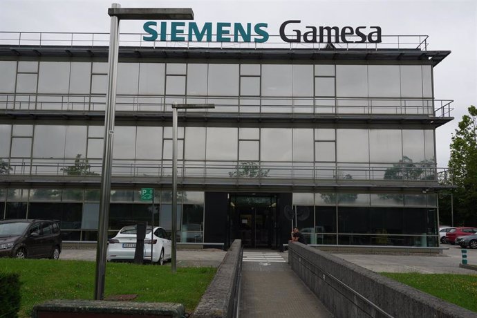 Archivo - Fachada del edificio de Siemens Gamesa en el Parque Tecnológico de Zamudio, a 23 de mayo de 2022, en Zamudio, Vizcaya, Euskadi (España).  