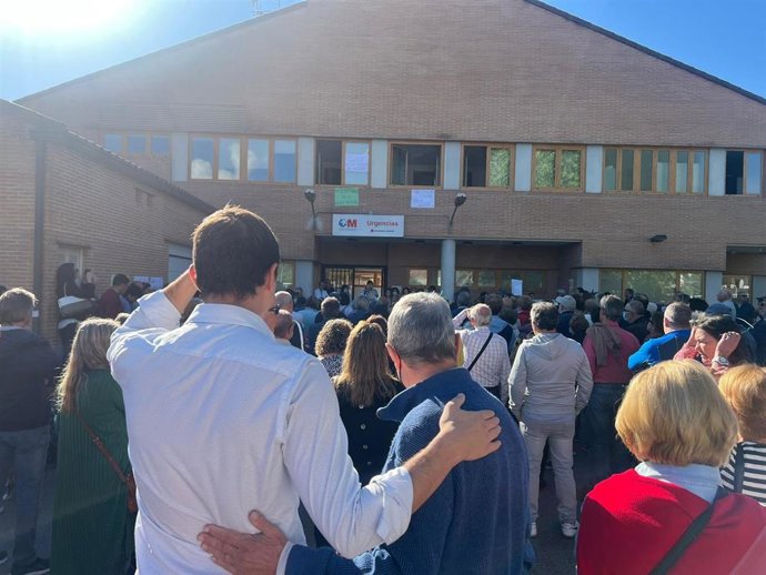 Lobato insiste en que el Gobierno regional quiere un "desmantelamiento programado" de la Sanidad para "cargársela".