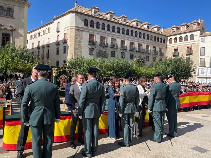La subdelegada del Gobierno de España en Jaén, Catalina Madueño, el acto institucional con motivo de la Festividad de la Virgen del Pilar, patrona del Cuerpo, celebrado en la Plaza de Santa María