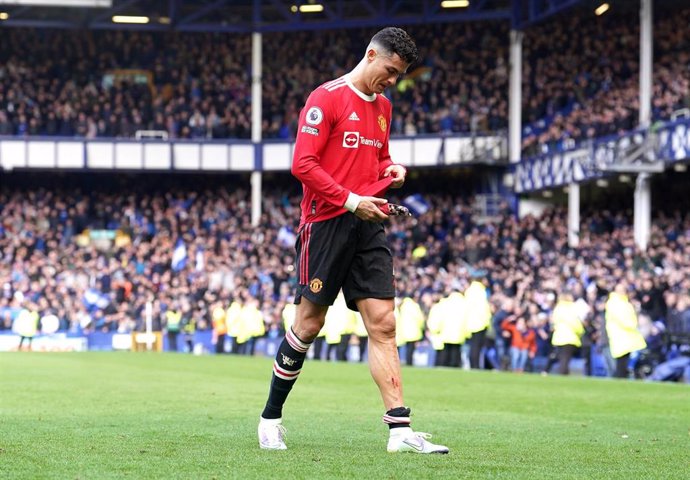 Archivo - Cristiano Ronaldo durante la visita la temporada pasada a Goodison Park