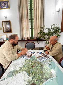 Reunión sobre el proyecto para rehabilitar el Hospital San Juan de Dios