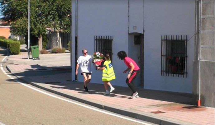 Uno de los relevos de la carrera.