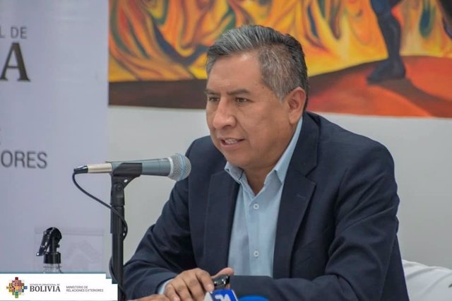 El  ministro de Exteriores boliviano, Rogelio Mayta