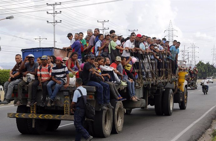 Archivo - Migrantes venezolanos de camino a Estados Unidos