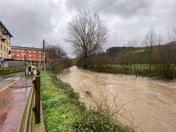 Rio Cadagua a su paso por Aranguren