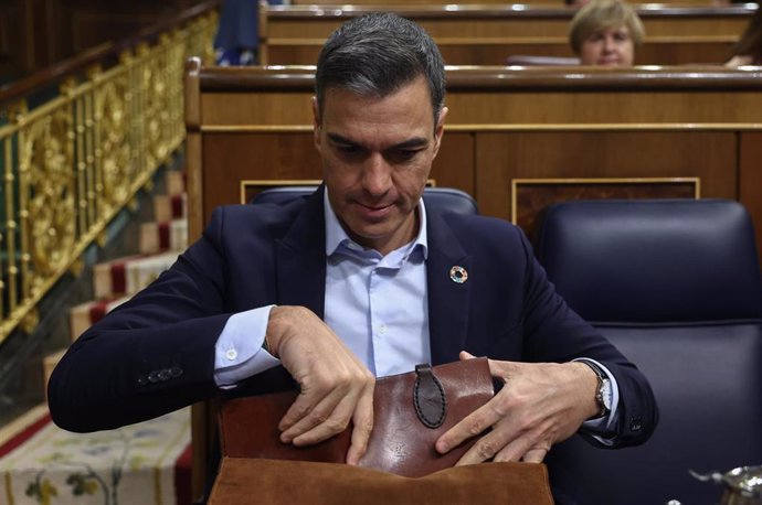 El presidente del Gobierno, Pedro Sánchez, durante una sesión plenaria en el Congreso de los Diputados, a 13 de octubre de 2022, en Madrid (España). 