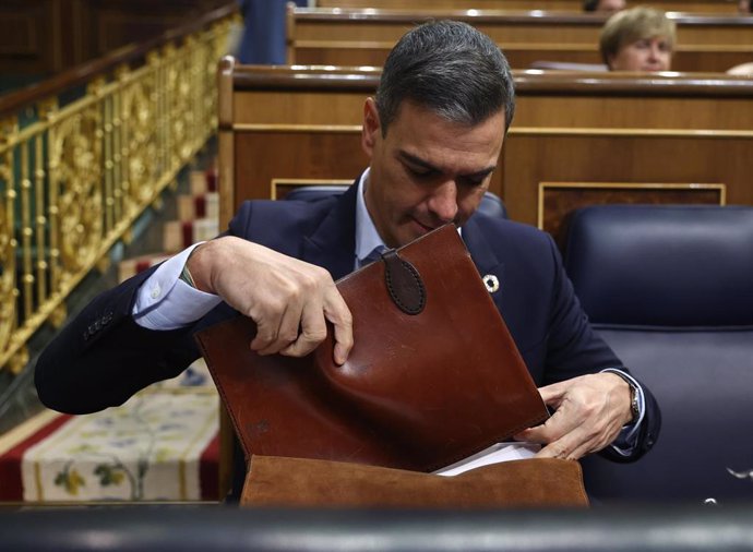 El presidente del Gobierno, Pedro Sánchez, durante una sesión plenaria en el Congreso 