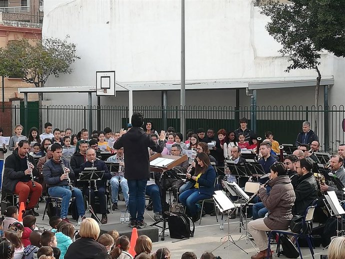 Imagen de archivo de 'L'escola canta'