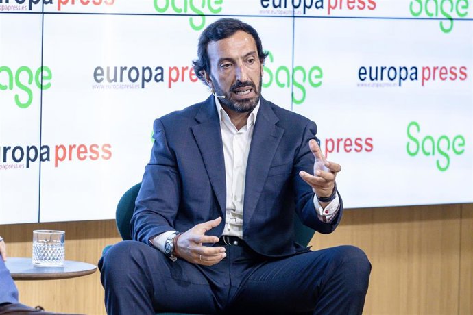 El Managing Director Sage España y Portugal, José Luis Martín Zabala, interviene en un encuentro informativo de Europa Press, en el Auditorio Meeting Place, a 4 de octubre de 2022, en Madrid (España). 