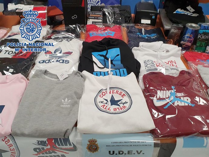 Prendas de ropa falsificada