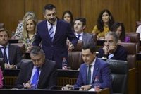 Moreno critica la falta de "sensibilidad" del Gobierno con Andalucía y pide al PSOE que la defienda en Congreso y Senado
