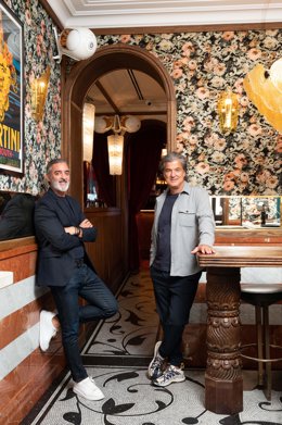 El empresario Carlos Bosch y el  chef catalán Carles Abellán en Manero