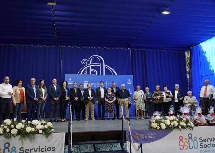Acto de mayores en Dalías (Almería).