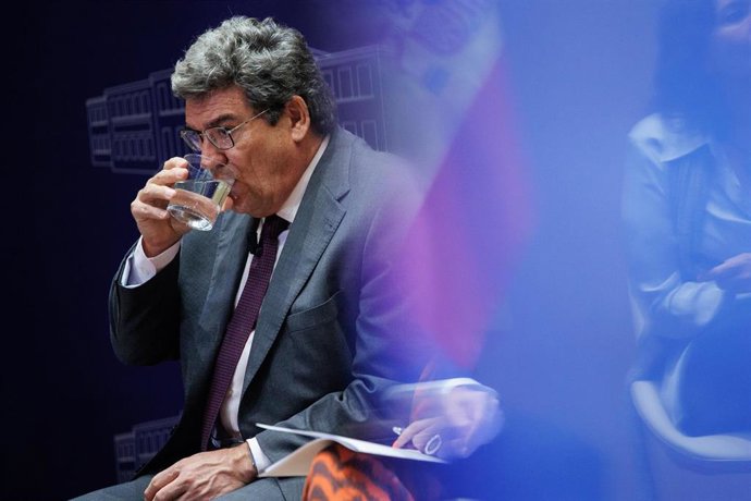 El ministro de Inclusión, Seguridad Social y Migraciones, José Luis Escrivá