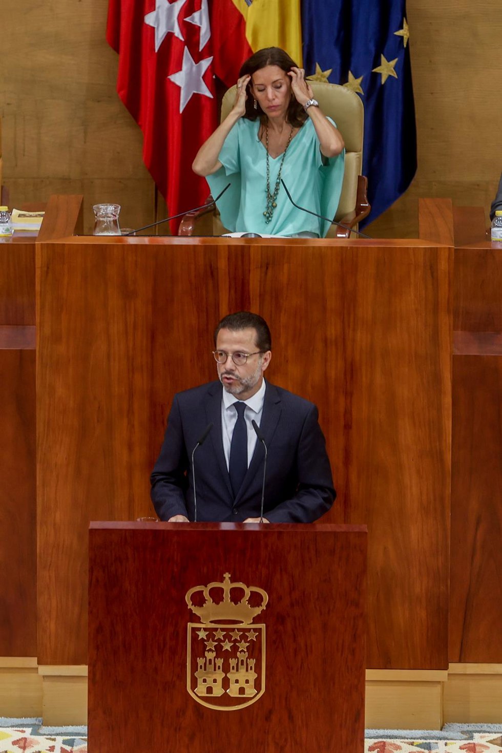 El consejero de Hacienda de la Comunidad de Madrid, Javier Fernández-Lasquetty, interviene durante un pleno en la Asamblea de Madrid,