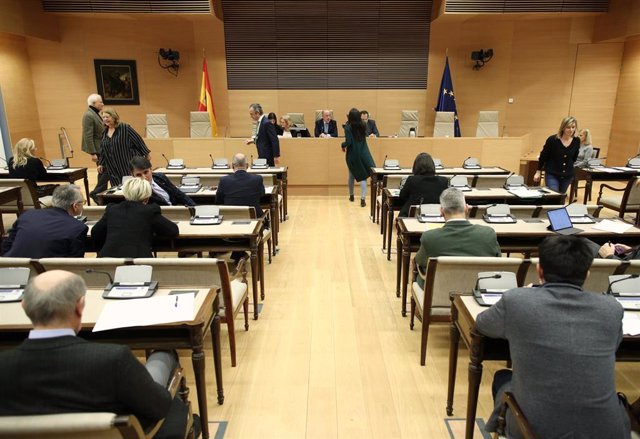 Archivo - Sala  Prim del Congreso, durante una votación 