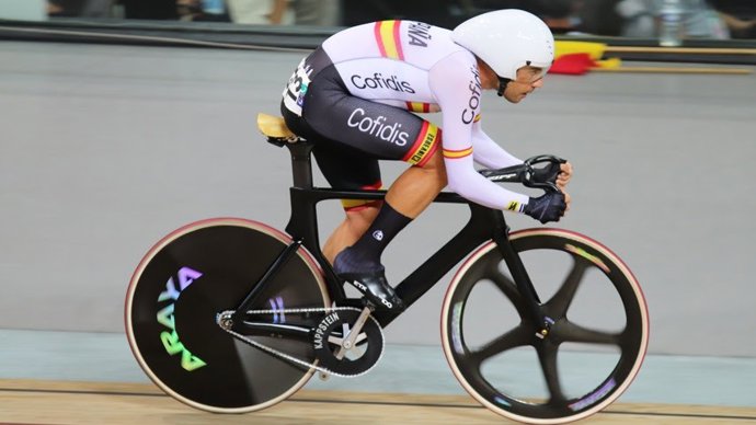 Sebastián Mora y Tania Calvo, sexto y séptima en el Mundial de Pista