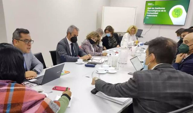 El director de Redit, Gonzalo Belenguer, y la directora general del Ivace, Julia Company, participan en una acción de internacionalización durante un viaje a Antofagasta (Chile)