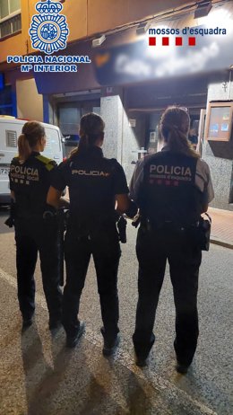 Agents de la Policia Nacional, els Mossos i la policia local 