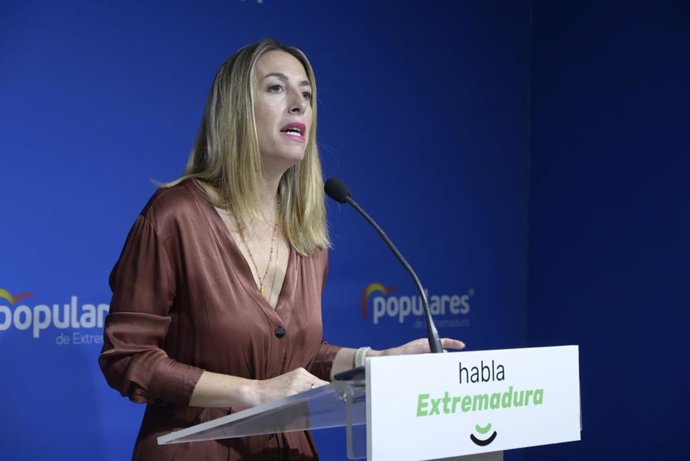 La presidenta del PP de Extremadura, María Guardiola,