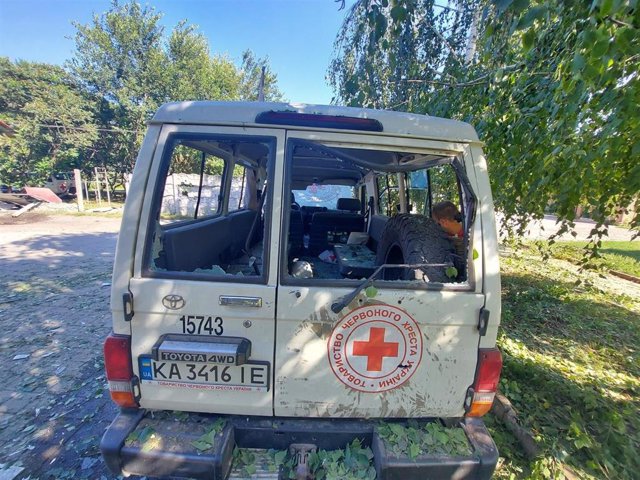 Archivo - Vehículo del CICR atacado en Sloviansk, Ucrania