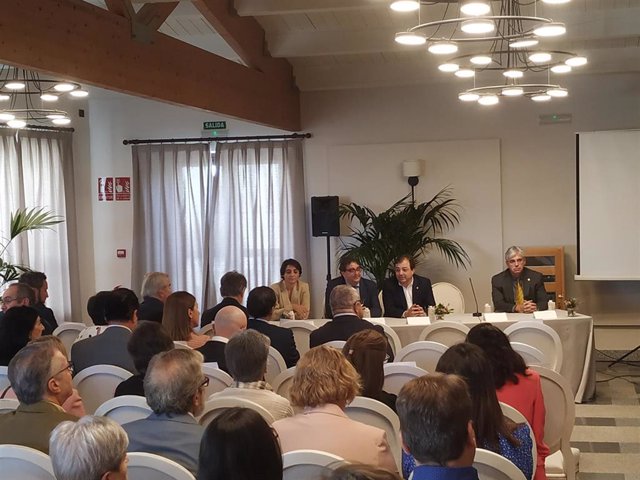 Jornada sobre el vigésimo aniversario del programa regional de cuidados paliativos en Extremadura