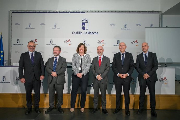 Firma del acuerdo para la puesta en marcha del Fondo Consolida de C-LM.