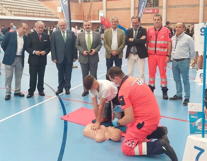 Jornadas de formación masiva en Málaga en reanimación cardiopulmonar, denominadas #cardiomaraton061.