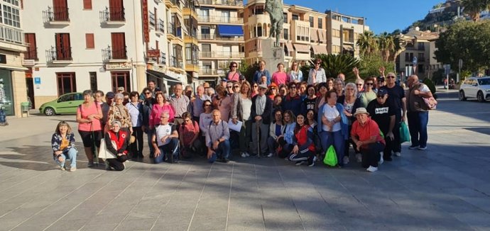 Participantes en la ruta con motivo del Día del Mayor.